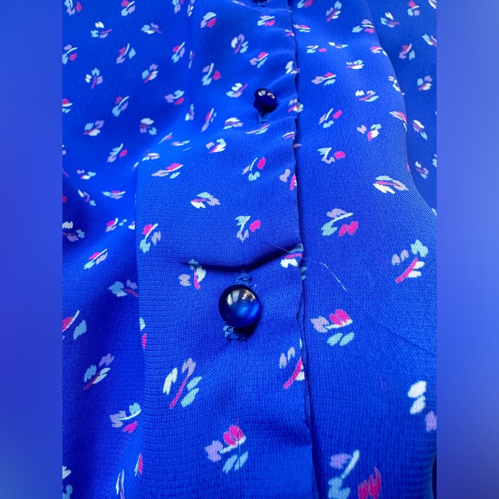 Vintage Office-wear 80ās Eber Etc. Blue Abstract Floral Button Blouse - Picture 9 of 14